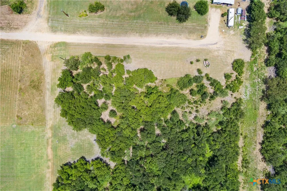 24485 E Avenue C Buckholts, TX 76518