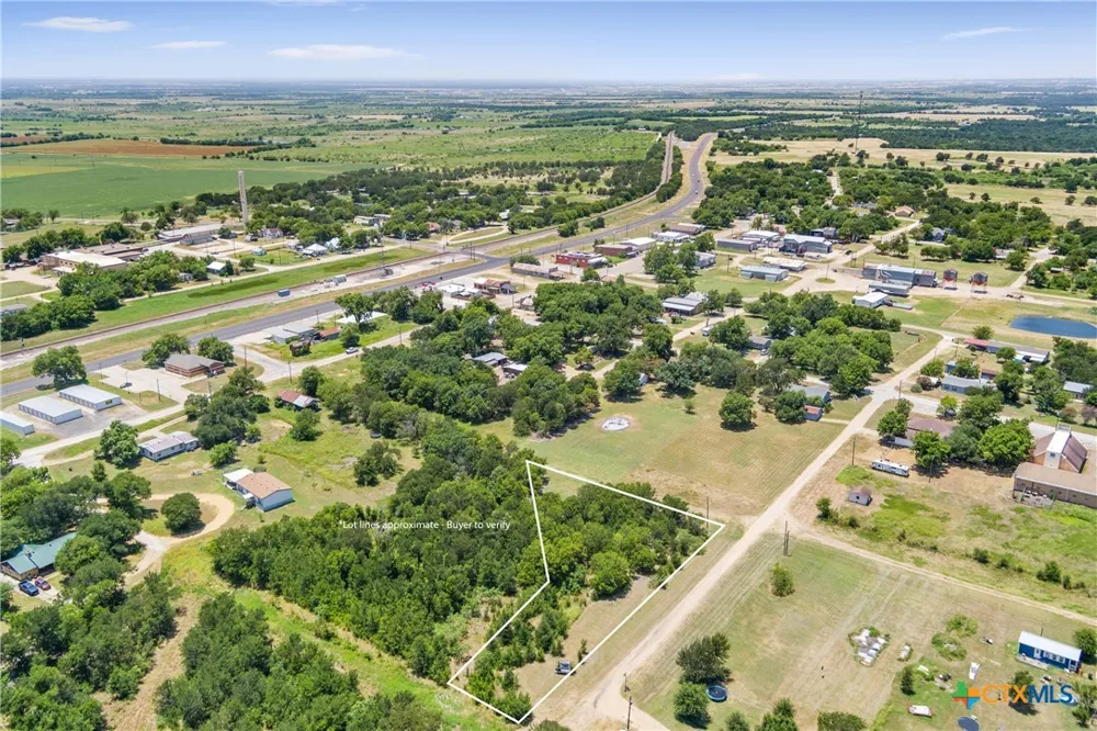 24485 E Avenue C Buckholts, TX 76518