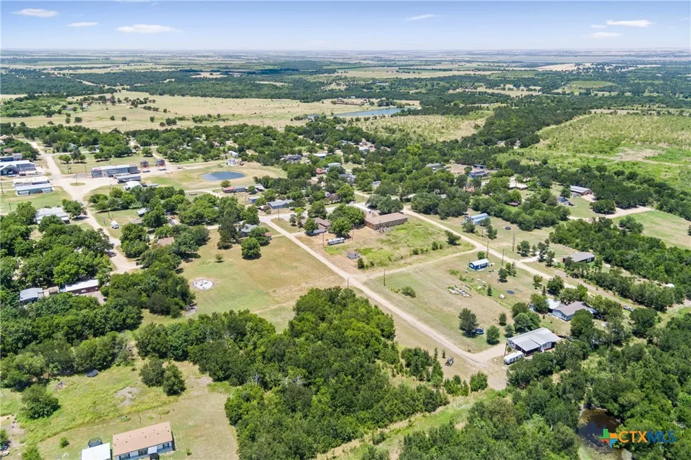 24485 E Avenue C Buckholts, TX 76518