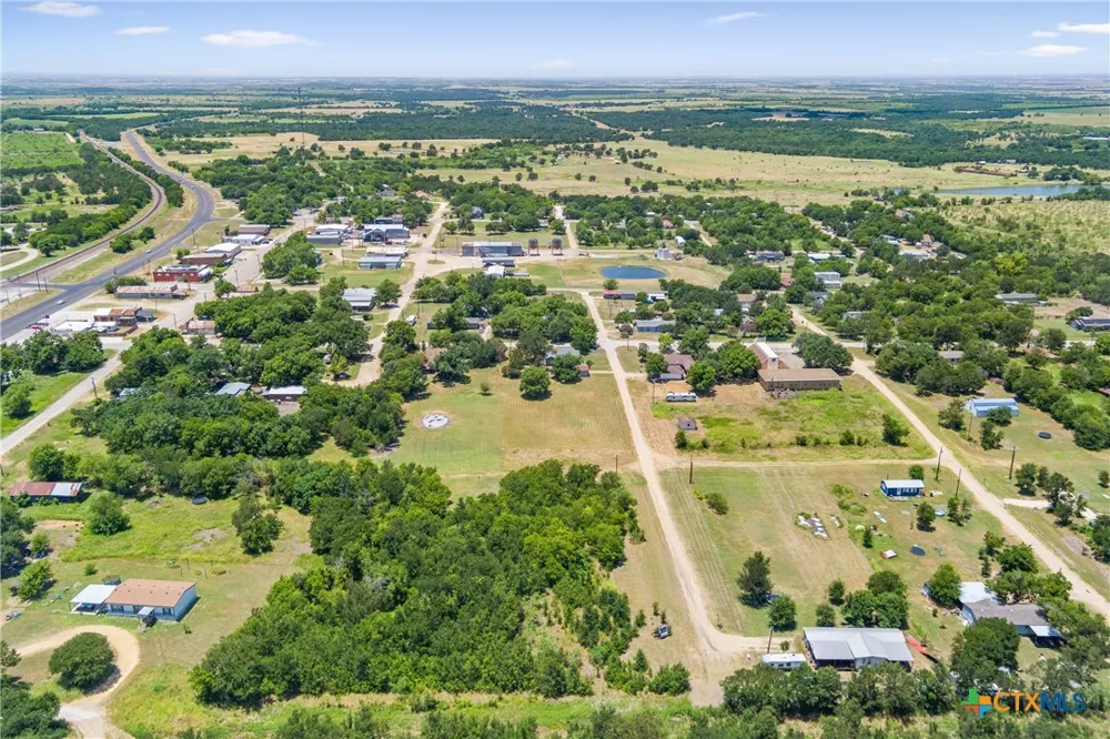 24485 E Avenue C Buckholts, TX 76518