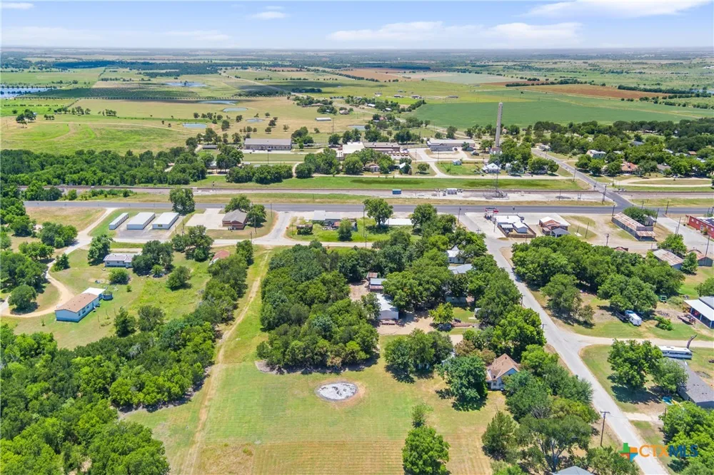 22712 12th Street Buckholts, TX 76518