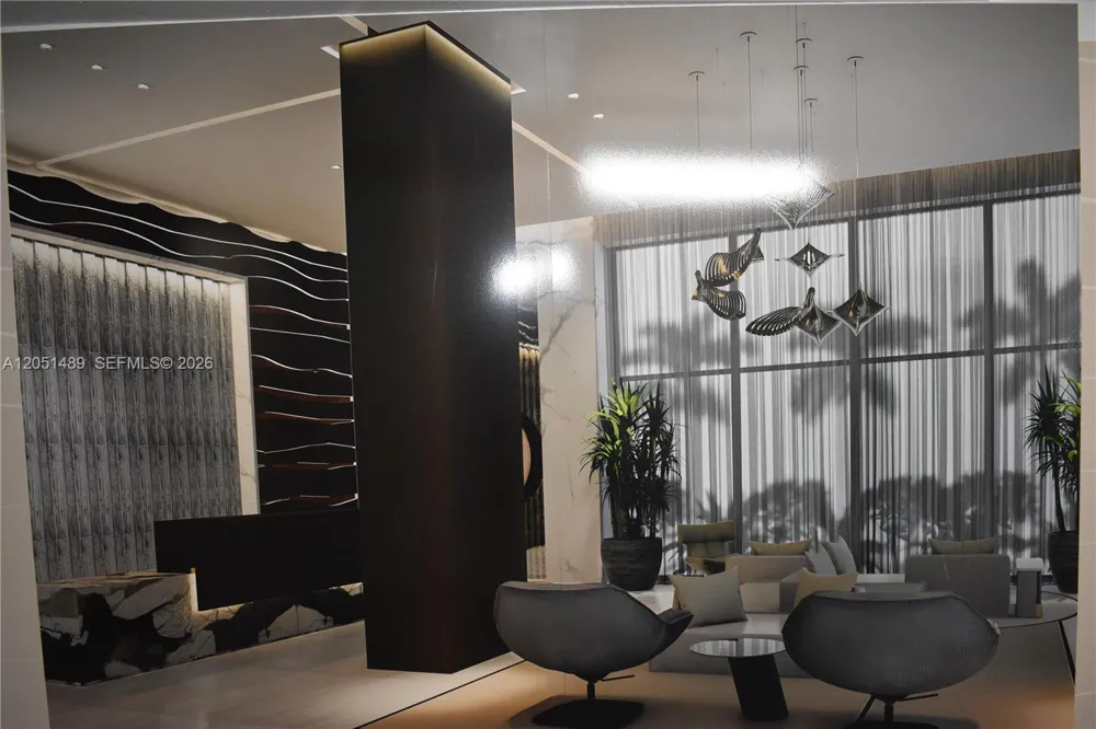 6365 Collins Ave #1211 Miami Beach, FL 33141