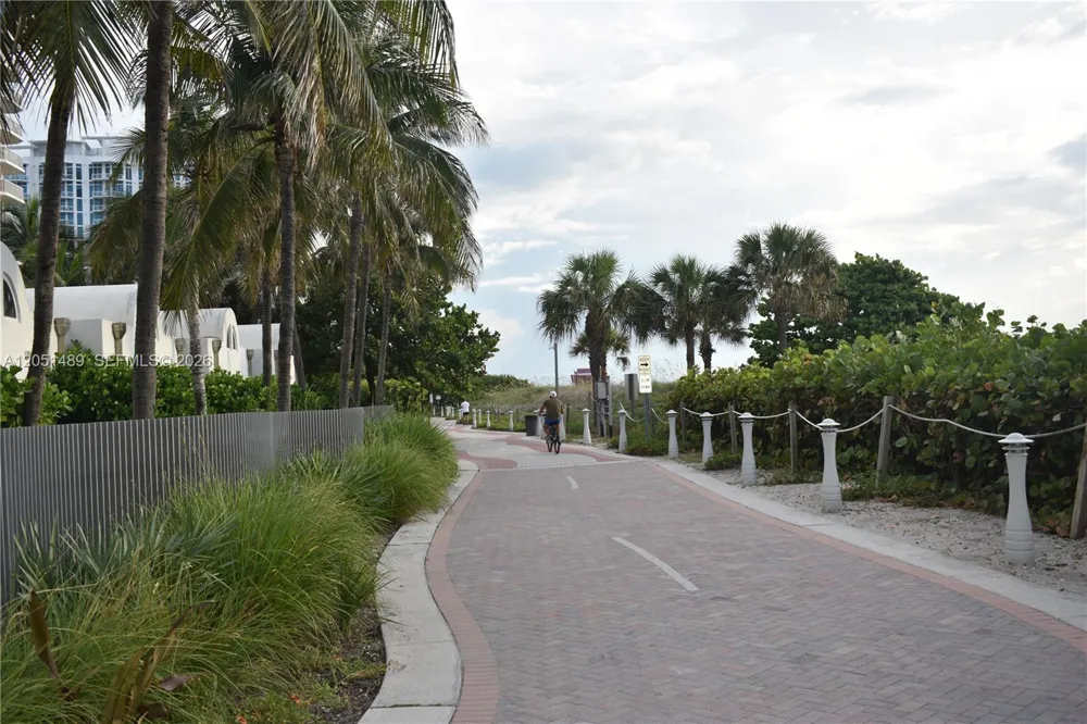 6365 Collins Ave #1211 Miami Beach, FL 33141