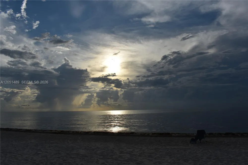 6365 Collins Ave #1211 Miami Beach, FL 33141