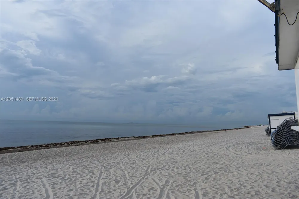 6365 Collins Ave #1211 Miami Beach, FL 33141
