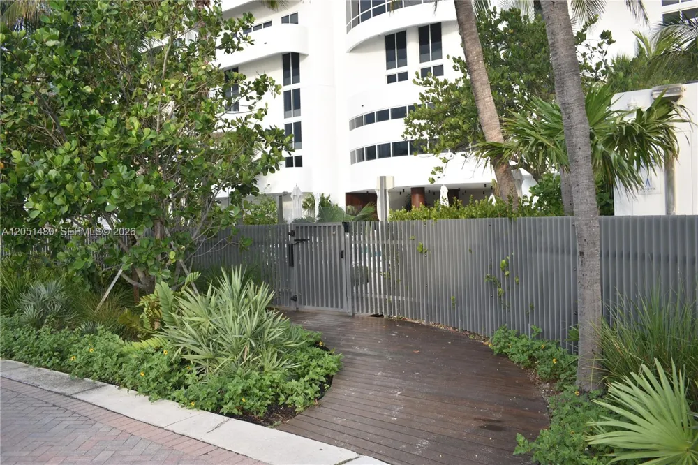 6365 Collins Ave #1211 Miami Beach, FL 33141