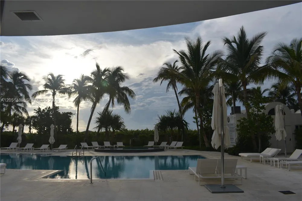 6365 Collins Ave #1211 Miami Beach, FL 33141