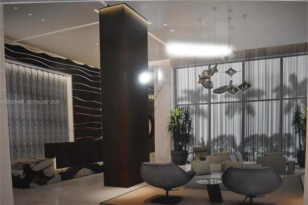 6365 Collins Ave #1211 Miami Beach, FL 33141