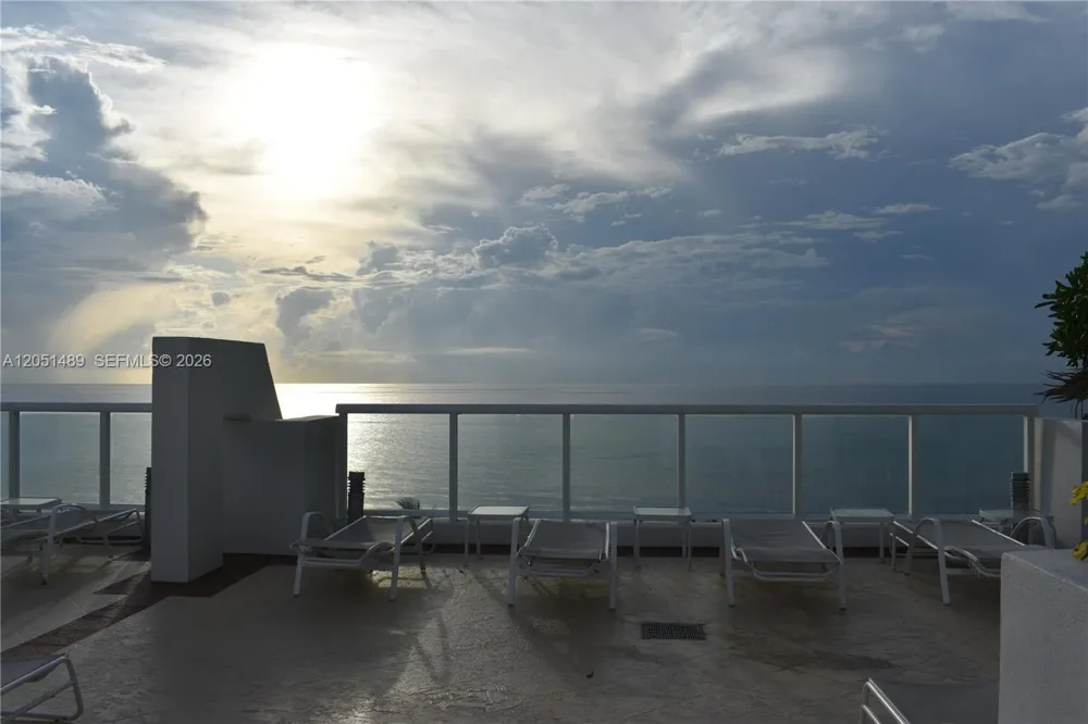 6365 Collins Ave #1211 Miami Beach, FL 33141