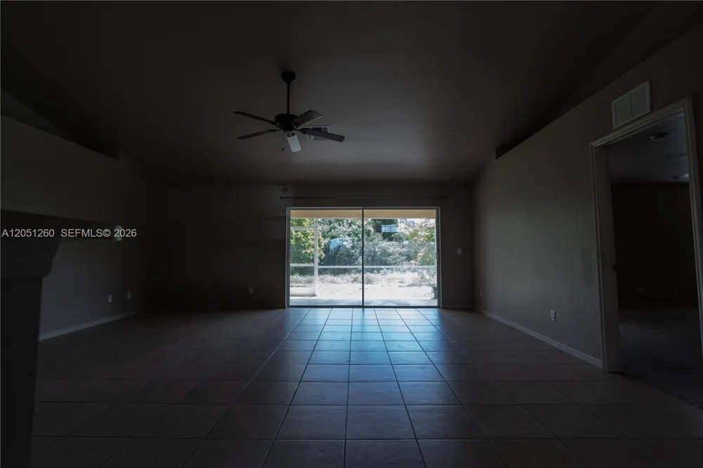 4129 NE 19TH PL Cape Coral, FL 33909