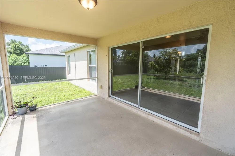 4129 NE 19TH PL Cape Coral, FL 33909
