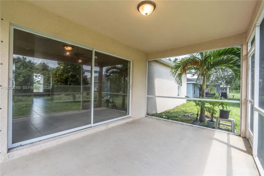 4129 NE 19TH PL Cape Coral, FL 33909