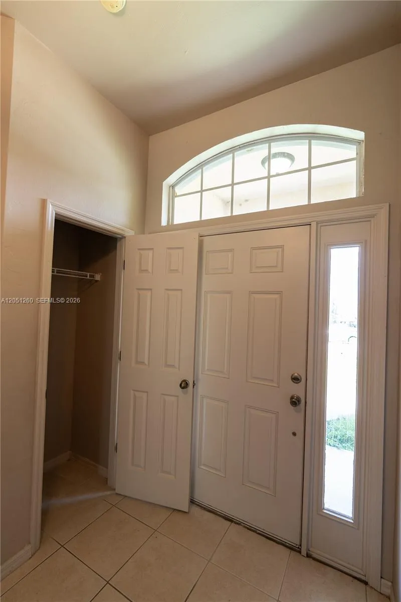 4129 NE 19TH PL Cape Coral, FL 33909