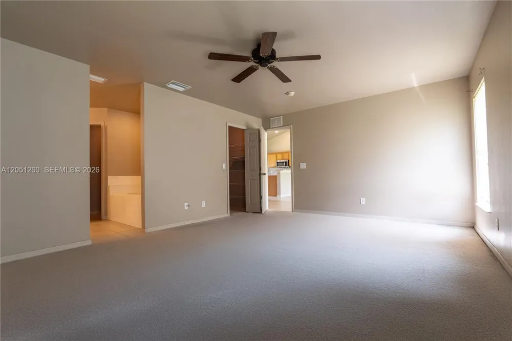 4129 NE 19TH PL Cape Coral, FL 33909