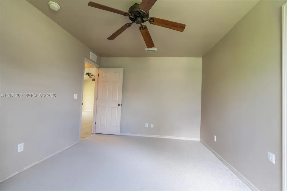 4129 NE 19TH PL Cape Coral, FL 33909