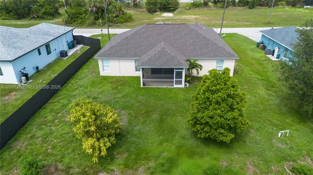 4129 NE 19TH PL Cape Coral, FL 33909