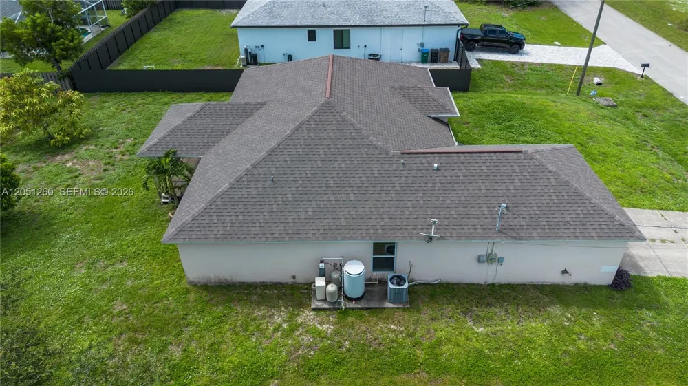 4129 NE 19TH PL Cape Coral, FL 33909