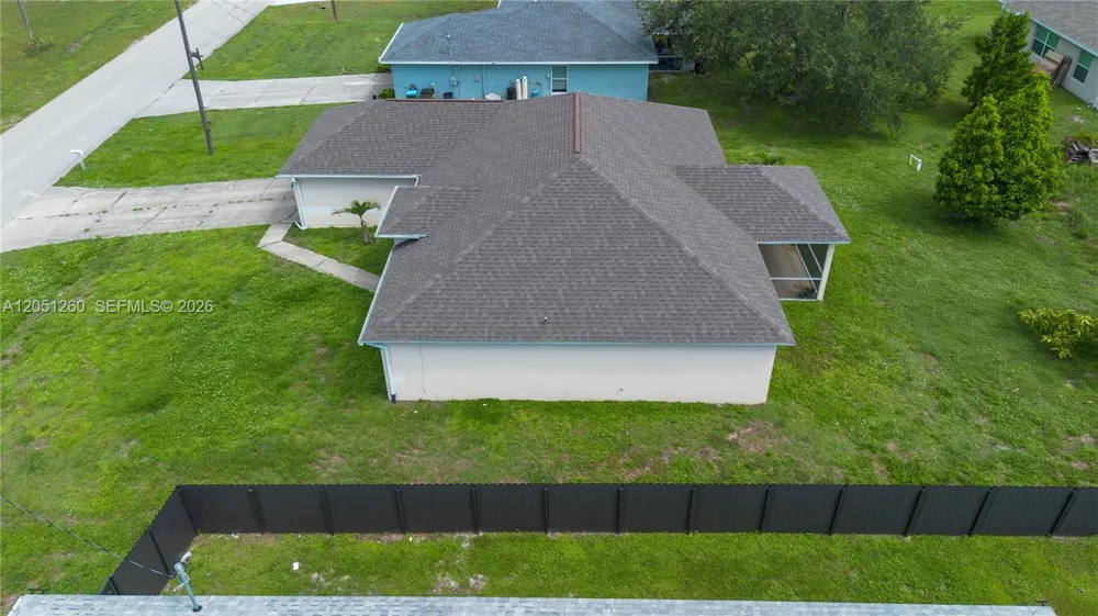 4129 NE 19TH PL Cape Coral, FL 33909