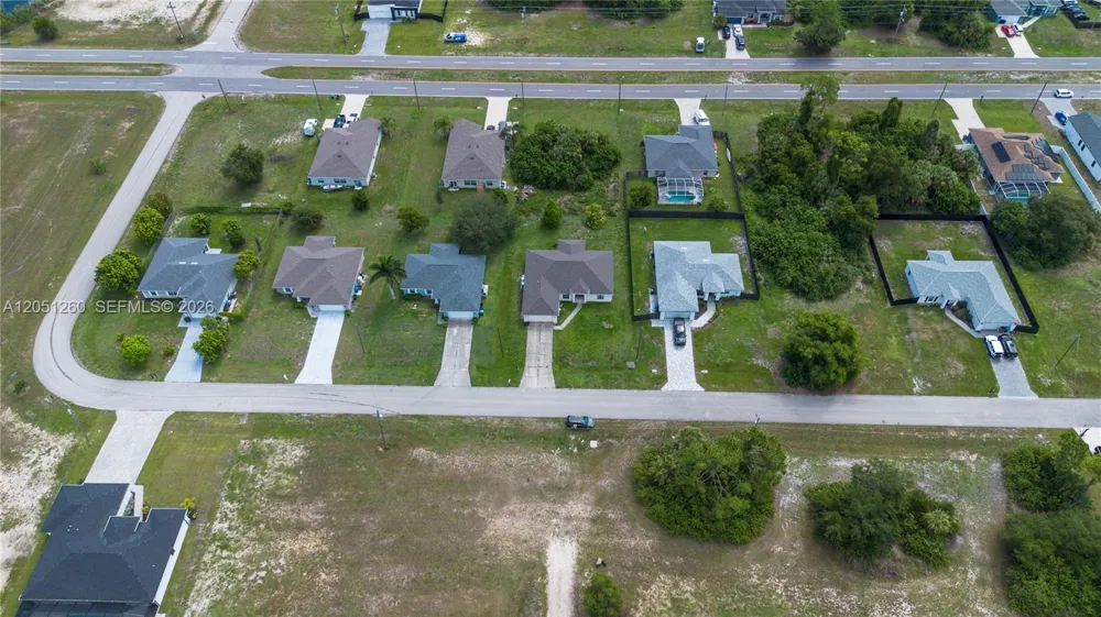 4129 NE 19TH PL Cape Coral, FL 33909
