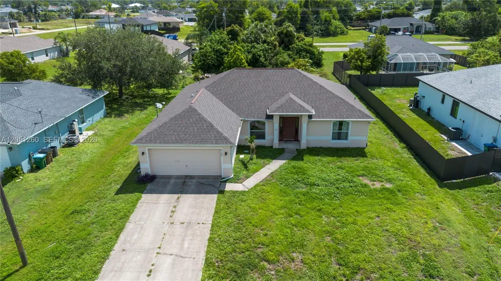 4129 NE 19TH PL Cape Coral, FL 33909