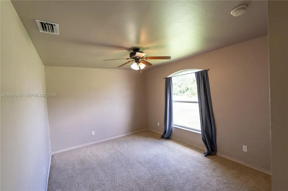 4129 NE 19TH PL Cape Coral, FL 33909