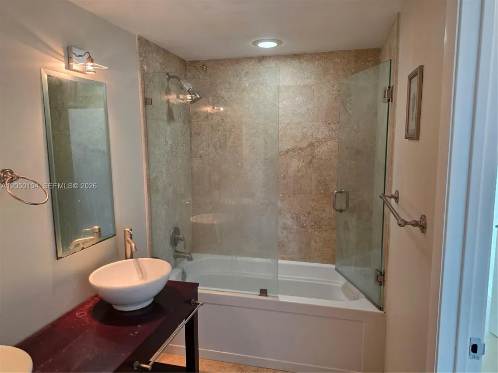 350 S Miami Ave #3201 Miami, FL 33130