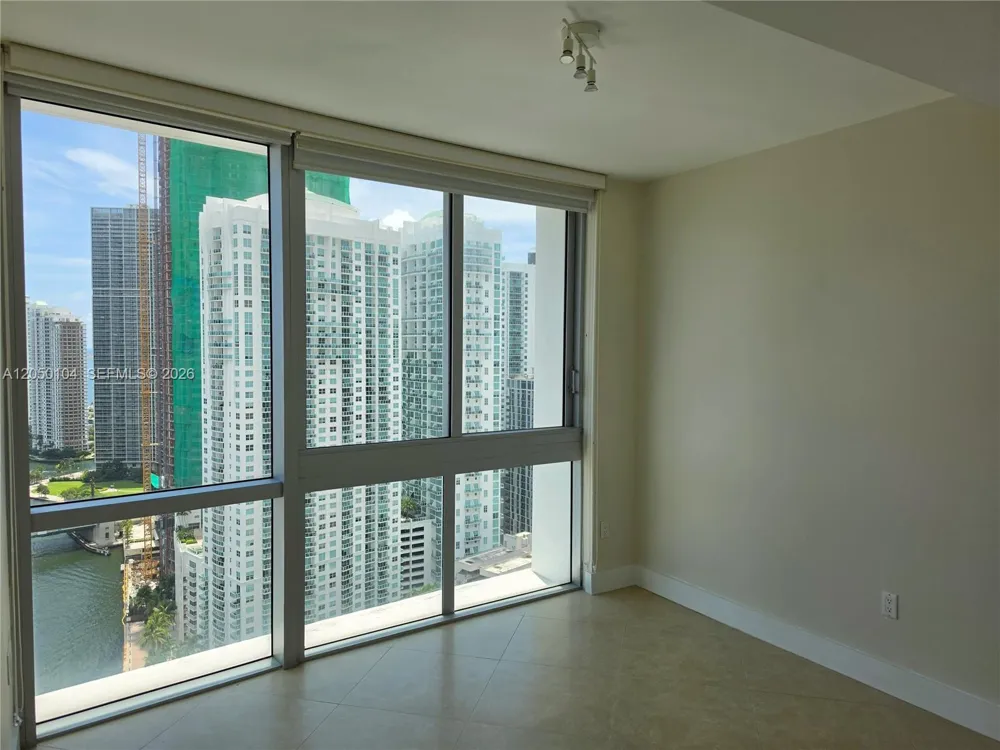 350 S Miami Ave #3201 Miami, FL 33130