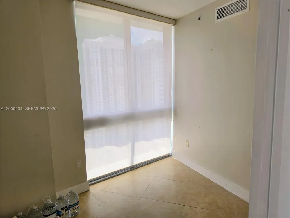 350 S Miami Ave #3201 Miami, FL 33130