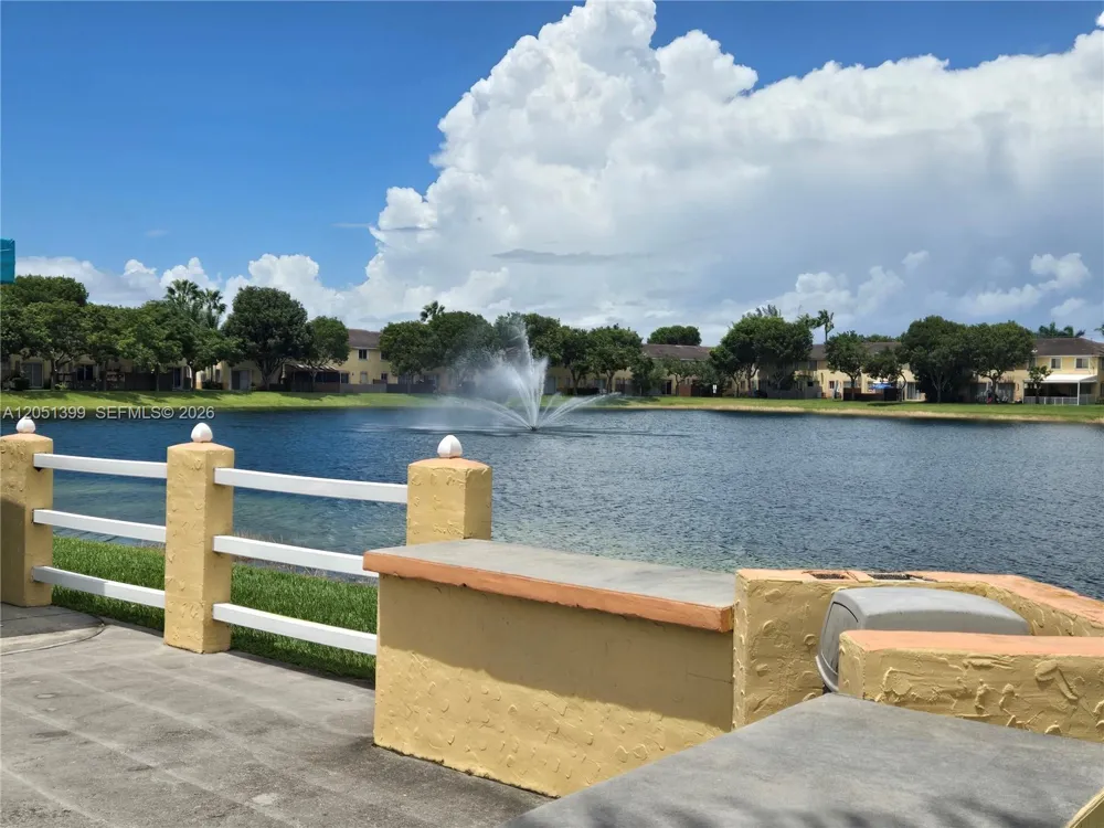 1661 SE 29th Ct #202 Homestead, FL 33035