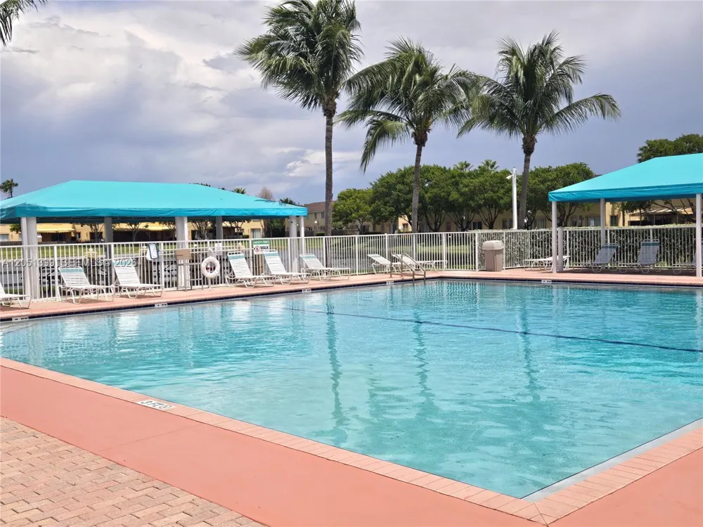 1661 SE 29th Ct #202 Homestead, FL 33035