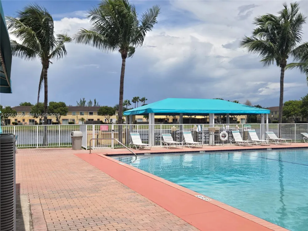 1661 SE 29th Ct #202 Homestead, FL 33035