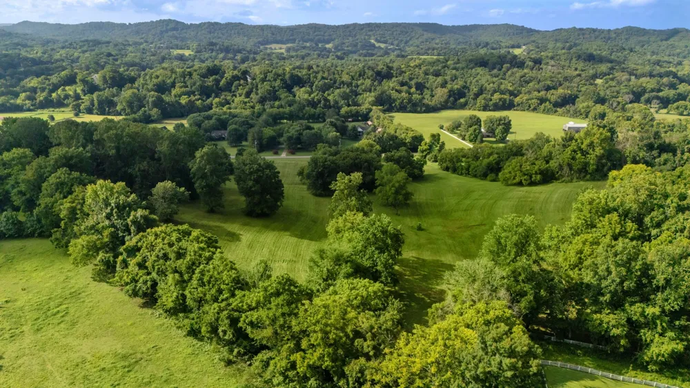 6628 Bethesda Arno Rd Thompsons Station, TN 37179