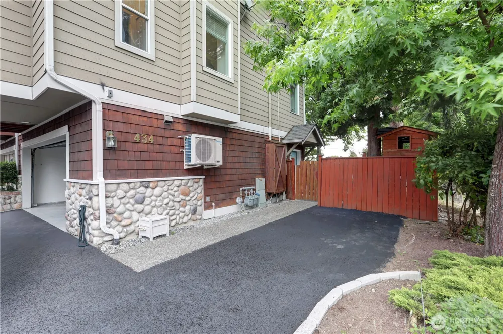 434 S 156th Street #B1 Burien, WA 98148
