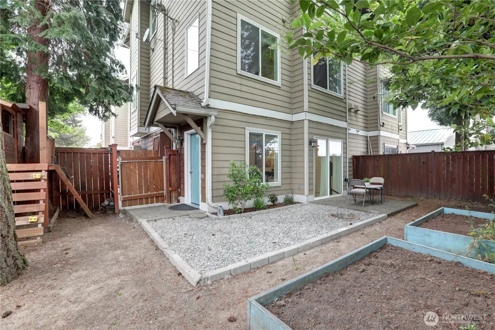 434 S 156th Street #B1 Burien, WA 98148