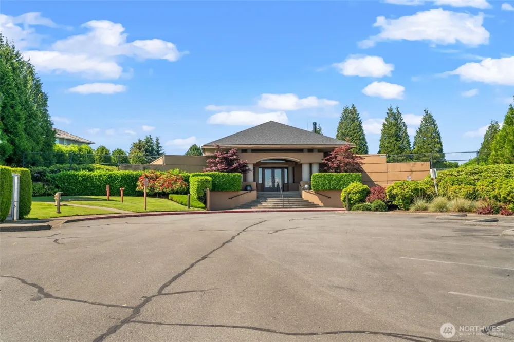 15423 SE 58th Street Bellevue, WA 98006