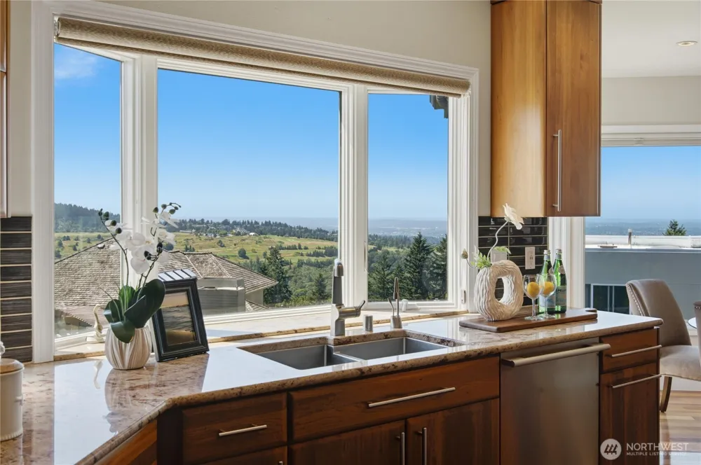 15423 SE 58th Street Bellevue, WA 98006