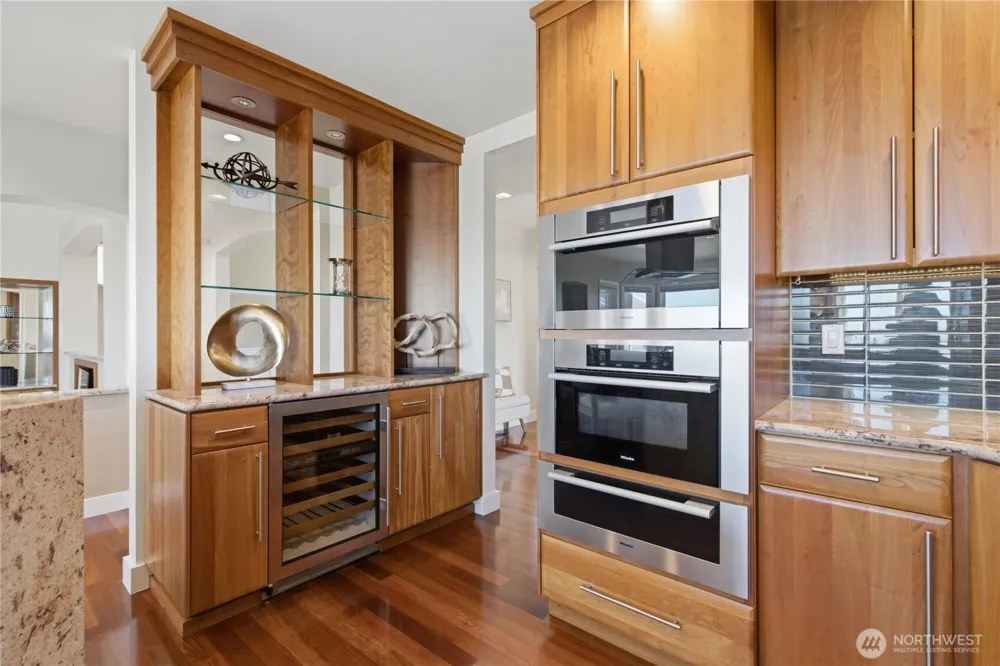 15423 SE 58th Street Bellevue, WA 98006