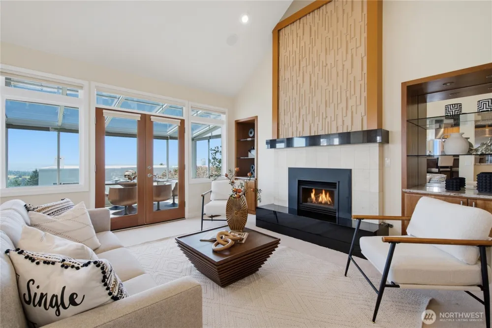 15423 SE 58th Street Bellevue, WA 98006