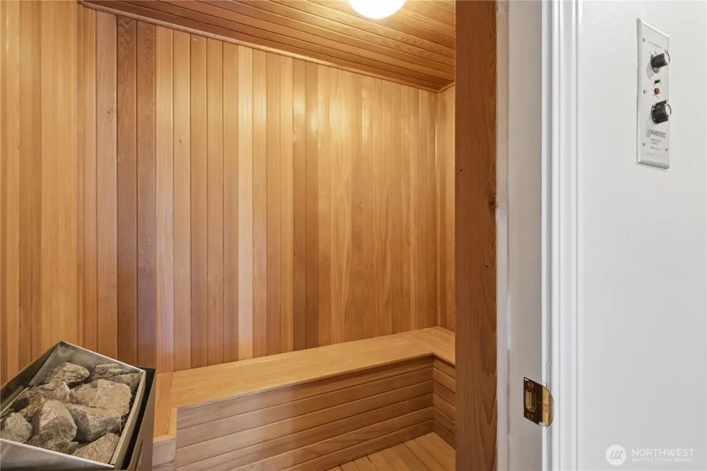 15423 SE 58th Street Bellevue, WA 98006