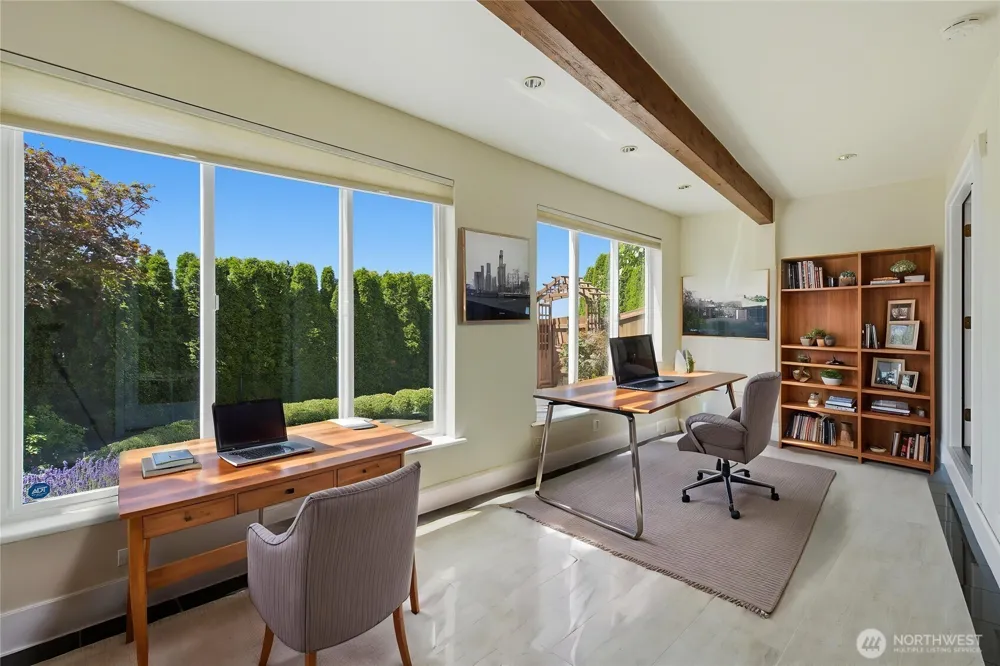 15423 SE 58th Street Bellevue, WA 98006