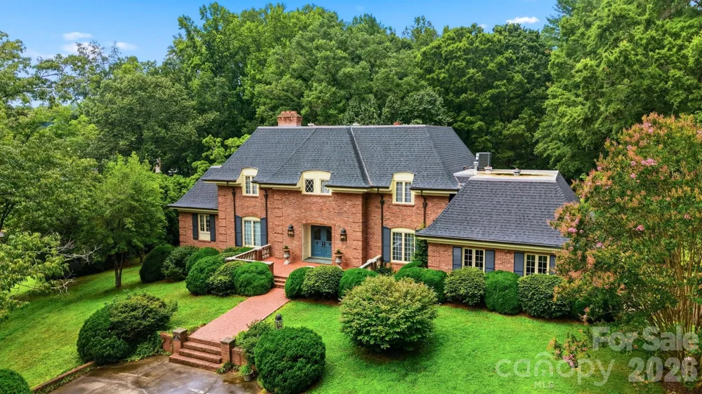 2373 Wilkesboro Boulevard Lenoir, NC 28645