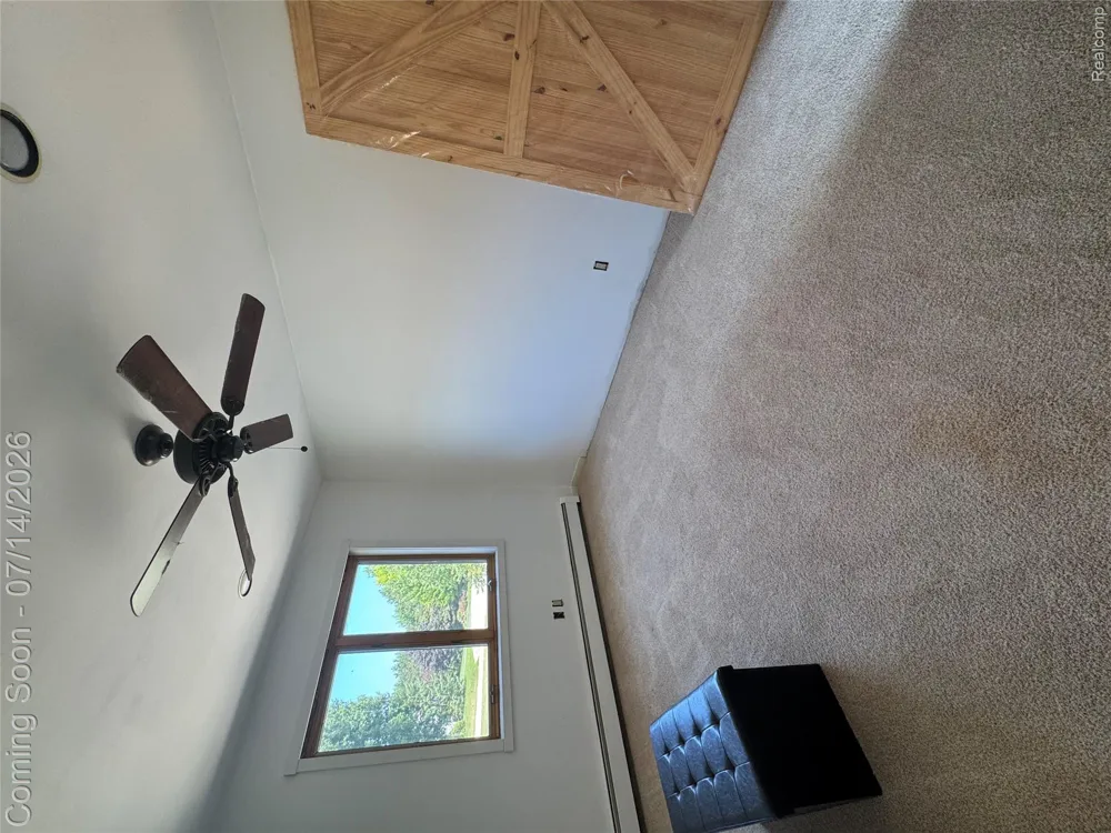 10055 Walnut Hill Drive Springfield Charter Township, MI 48350