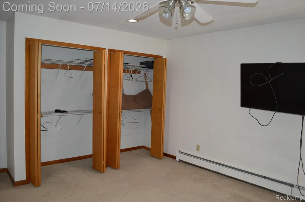 10055 Walnut Hill Drive Springfield Charter Township, MI 48350
