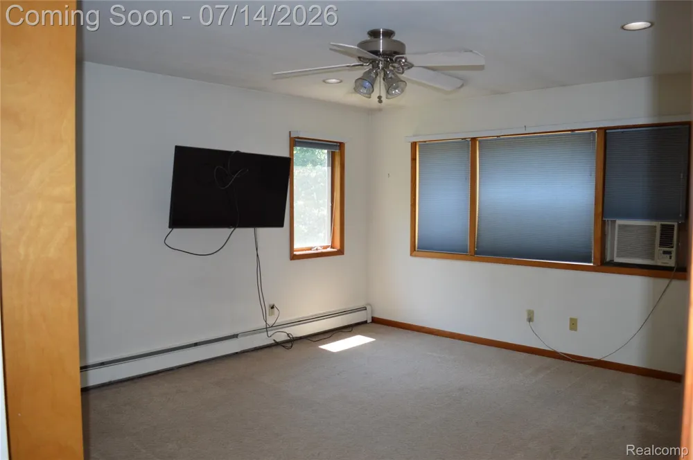 10055 Walnut Hill Drive Springfield Charter Township, MI 48350