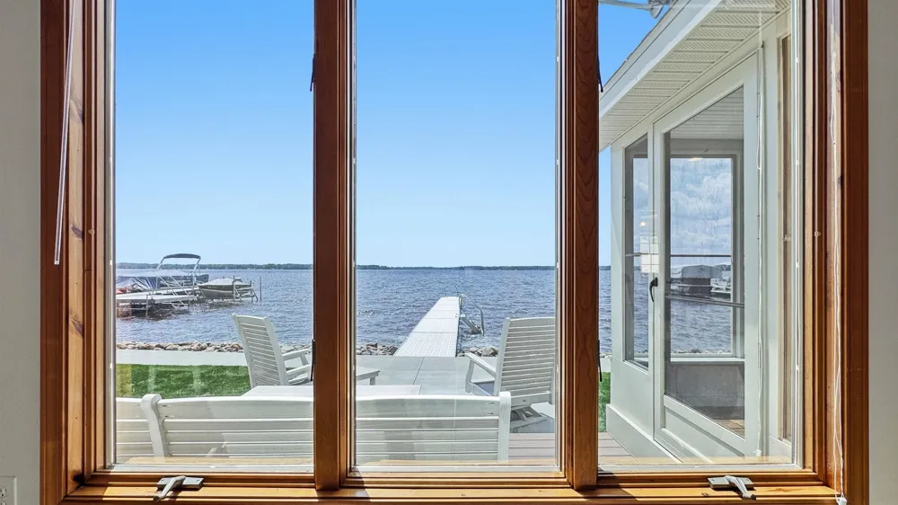 1027 E Lake Mitchell Drive Cherry Grove Township, MI 49601