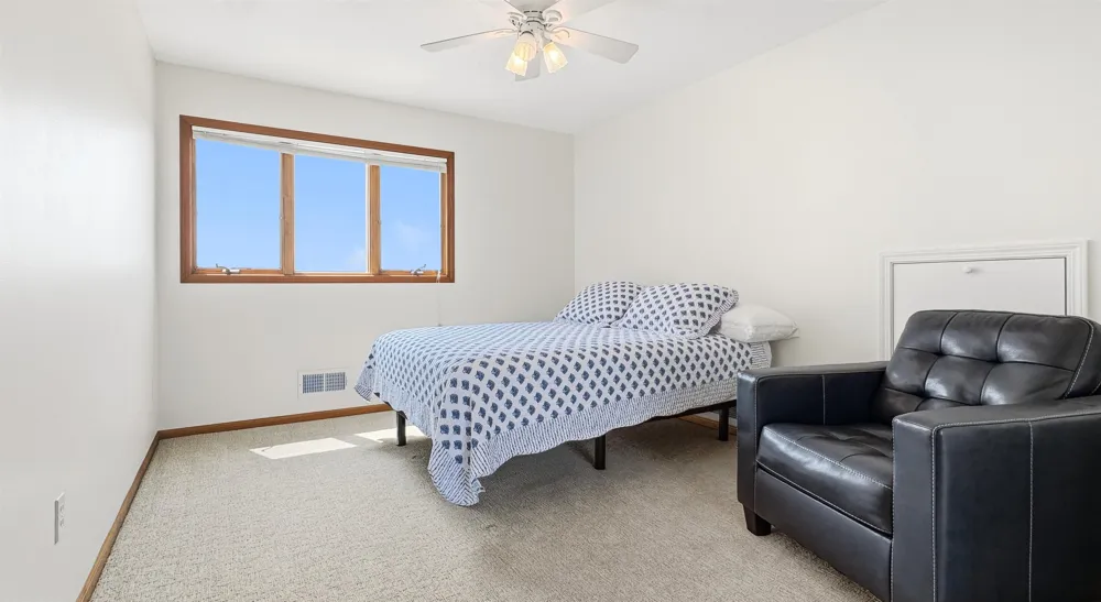 1027 E Lake Mitchell Drive Cherry Grove Township, MI 49601
