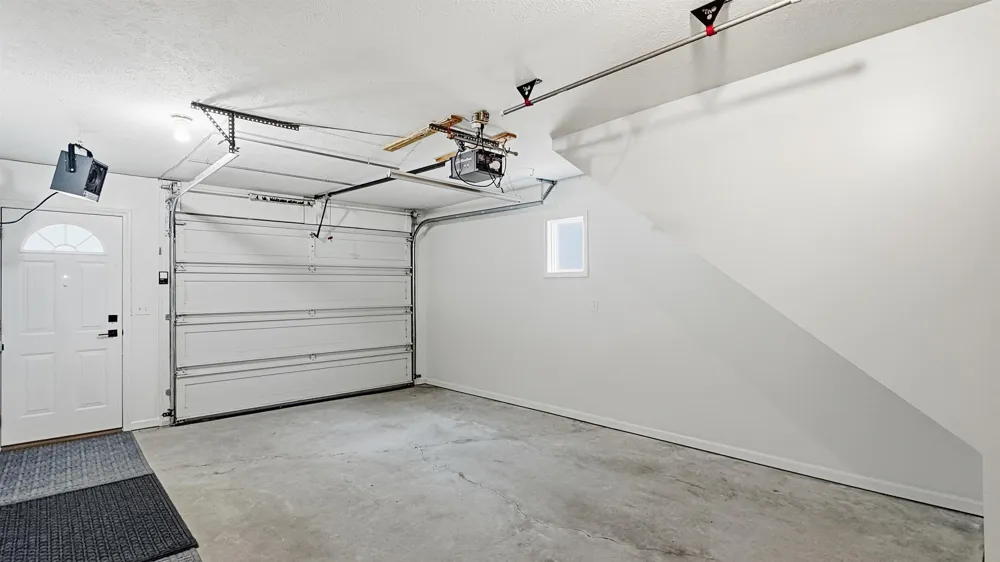 1027 E Lake Mitchell Drive Cherry Grove Township, MI 49601