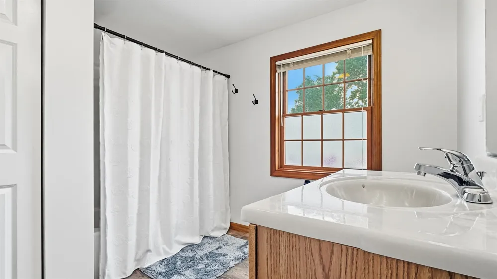 1027 E Lake Mitchell Drive Cherry Grove Township, MI 49601
