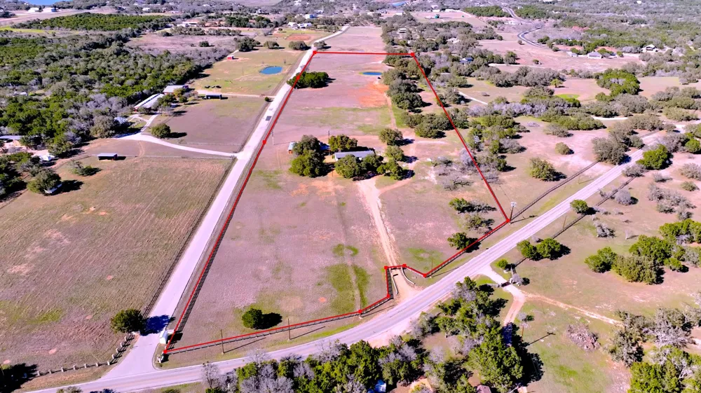 1115 County Road 414 Spicewood, TX 78669