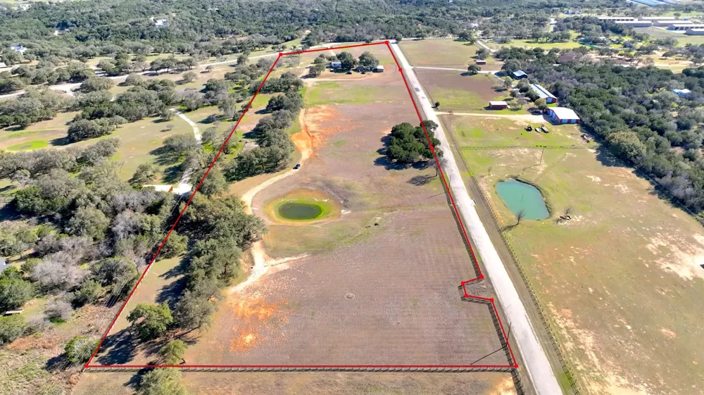 1115 County Road 414 Spicewood, TX 78669